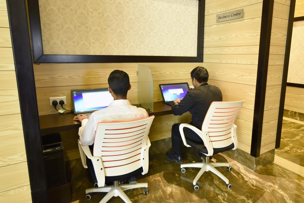 Alain Hotel Ajman Buitenkant foto